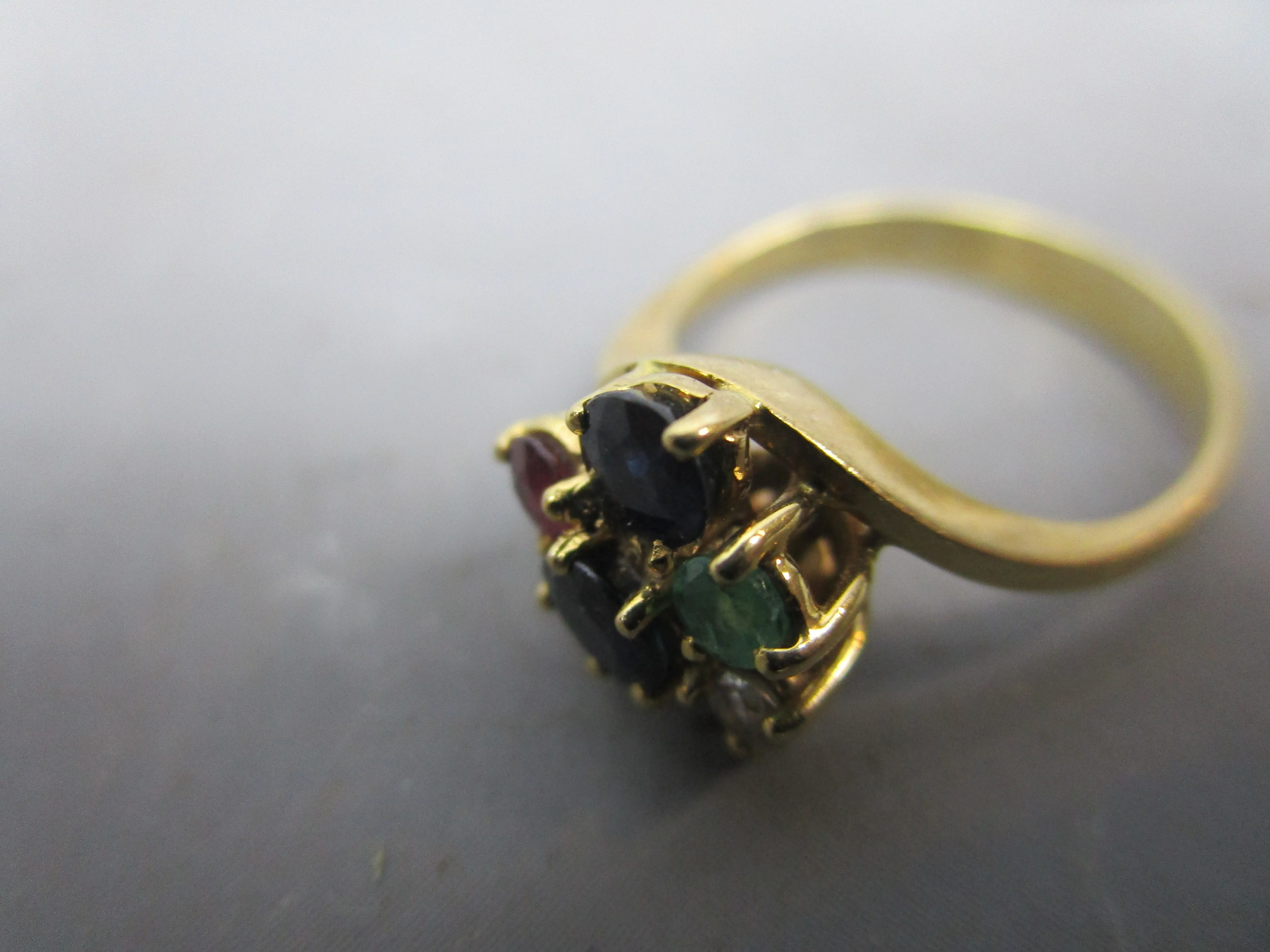 18k Yellow Gold Ruby Sapphire Diamond Emerald Ring Vintage c1980