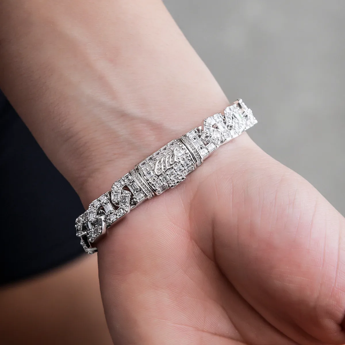 Baguette Chain Link Bracelet in White Gold