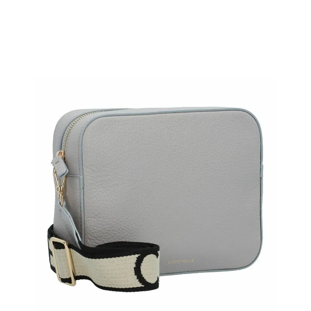 Borsa Donna a Tracolla COCCINELLE Linea Tebe Colore Light Grey