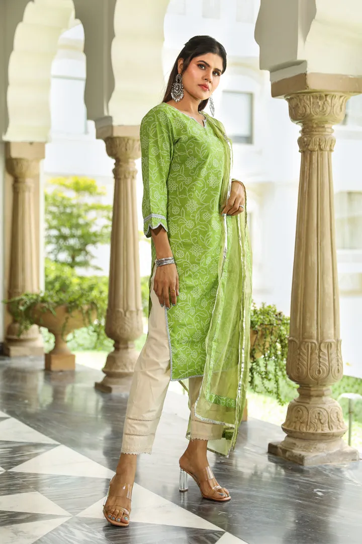 Devastuti Bandhej Suit Set