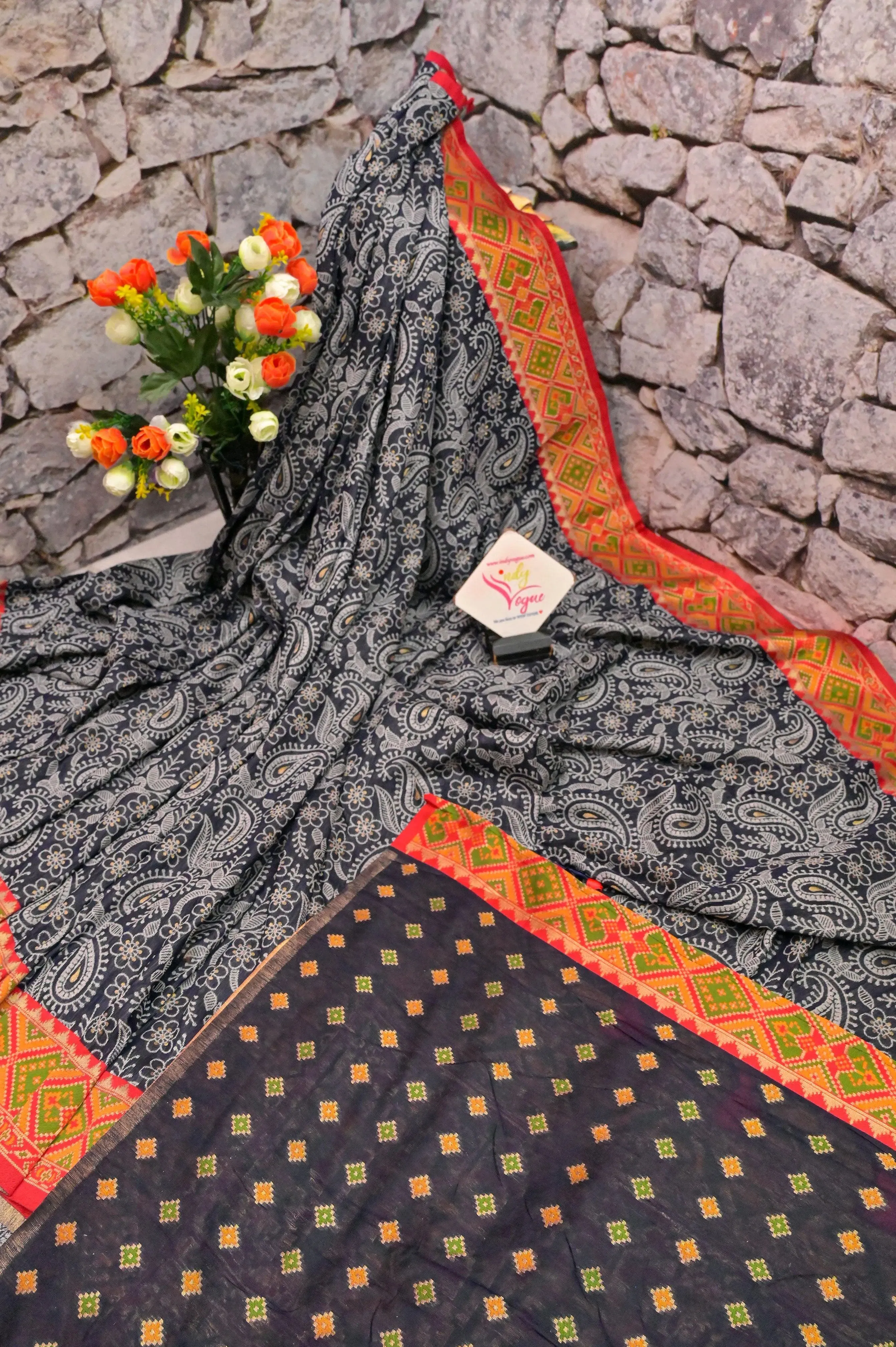 Grey Color Designer Kani Silk Saree with Machine Weaving