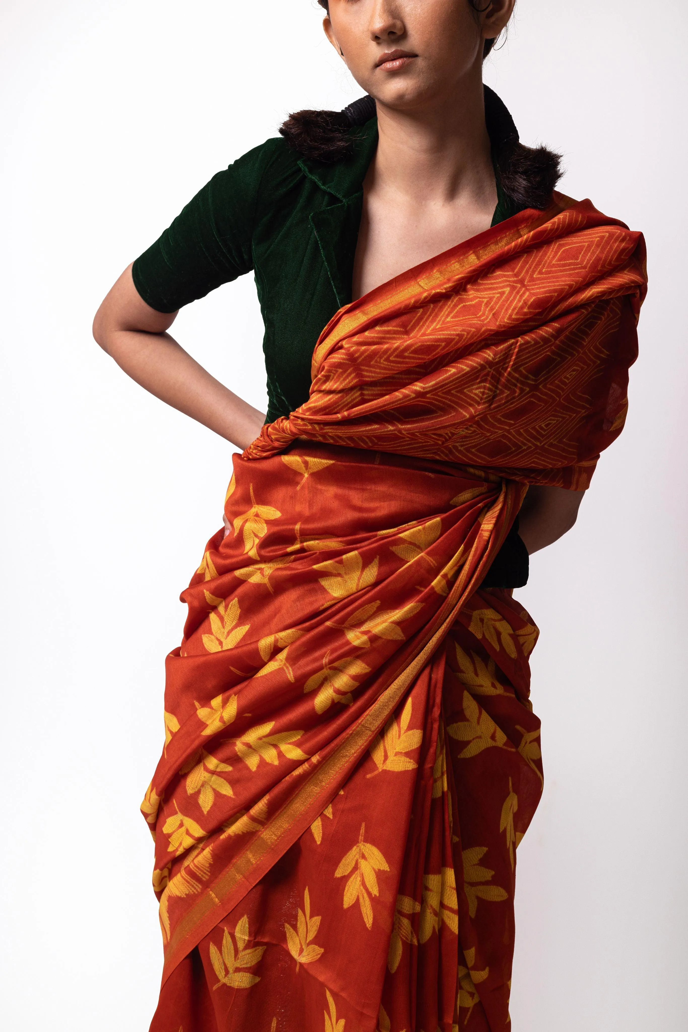 Kaisori Inayaat Red and yellow Shibori print saree