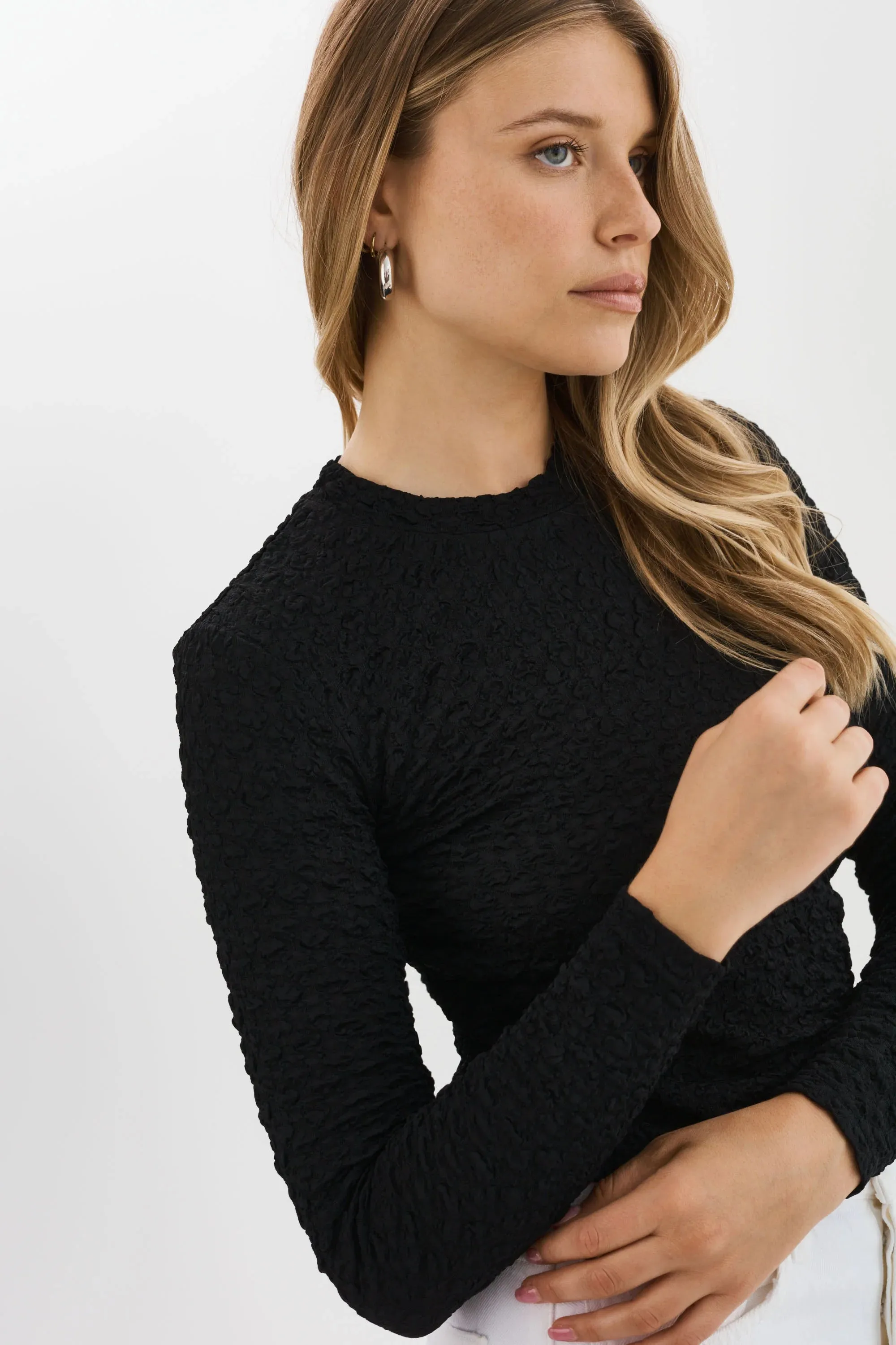 NANDRA TOP (BLACK) - LAMARQUE