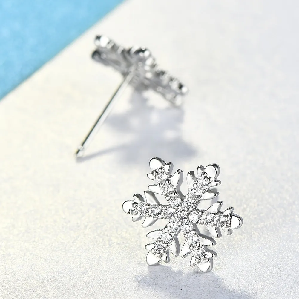 Simple Earring Elegant Generous Snowflake Filled With Small Zircon Ear Complex Craft Wedding Party Christmas Gift