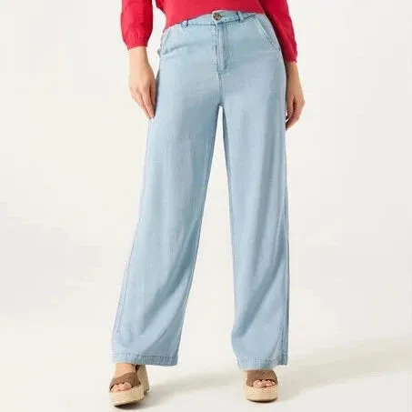 Slouchy Light Jeans