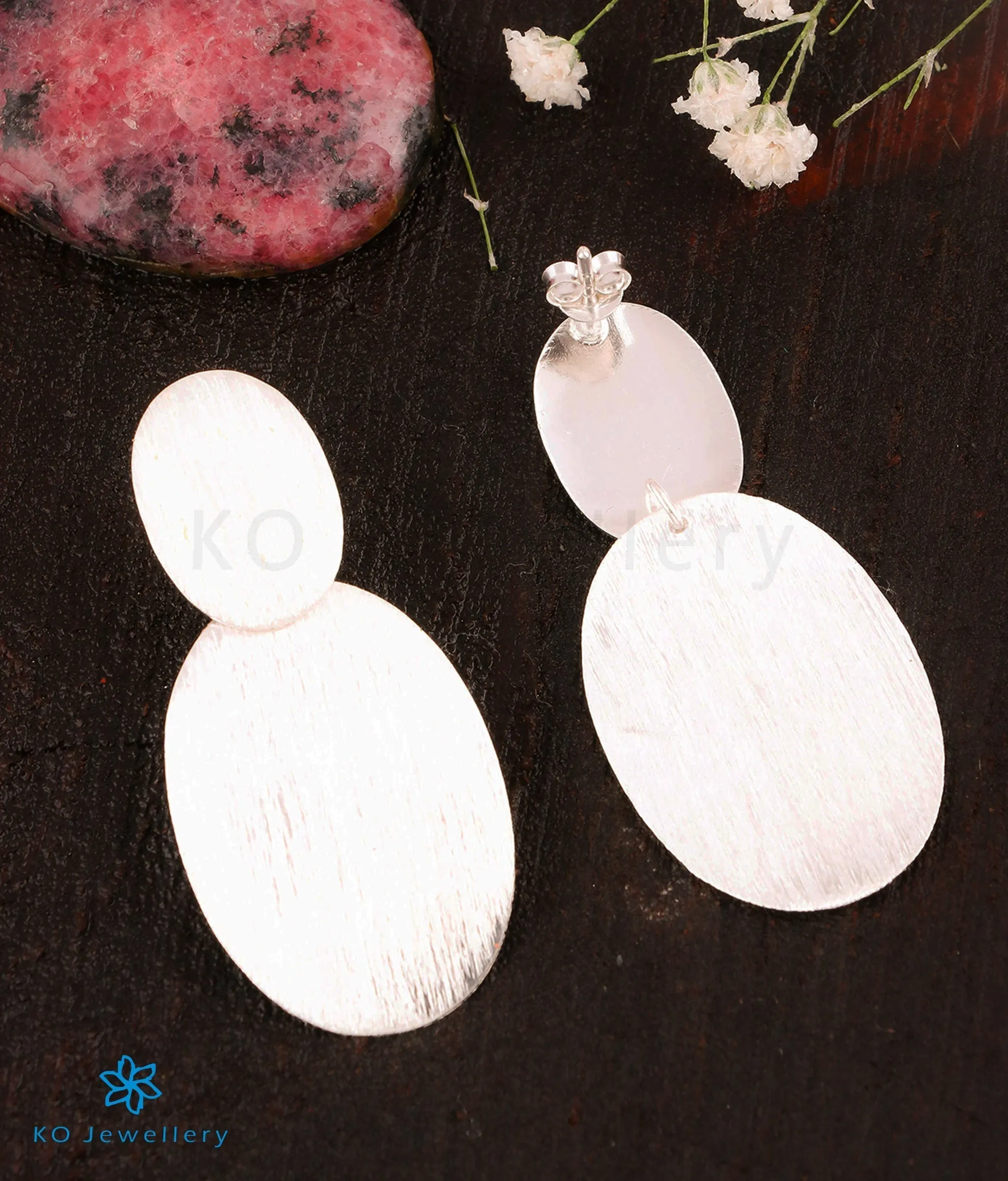 The Bold Oval Silver Earrings