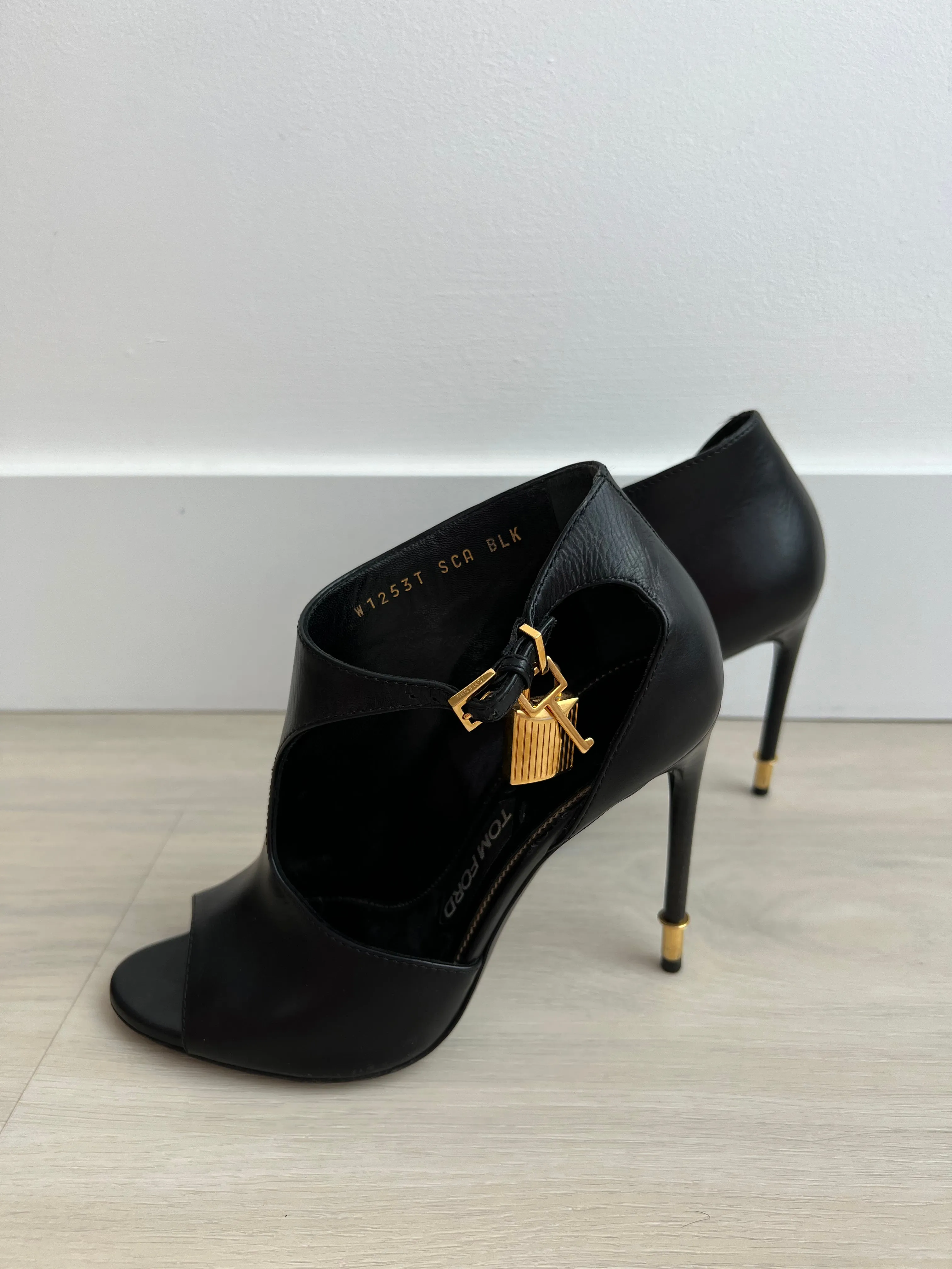 Tom Ford Padlock Heels