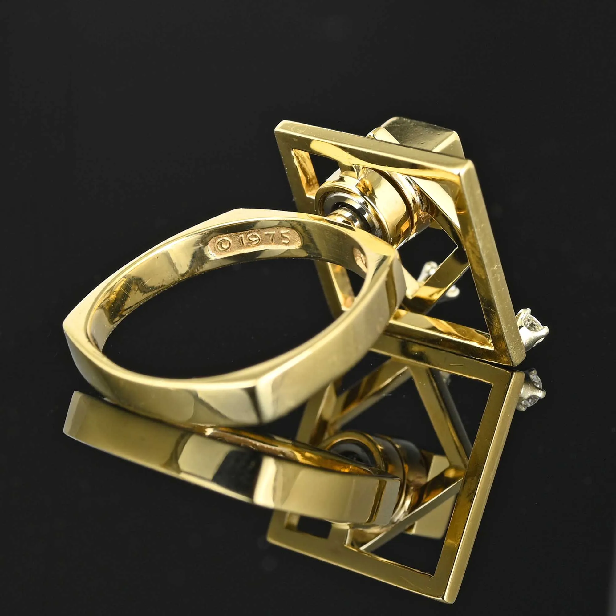 Tuefel Diamond Kinetic Motion Spinner Ring in 14K Gold